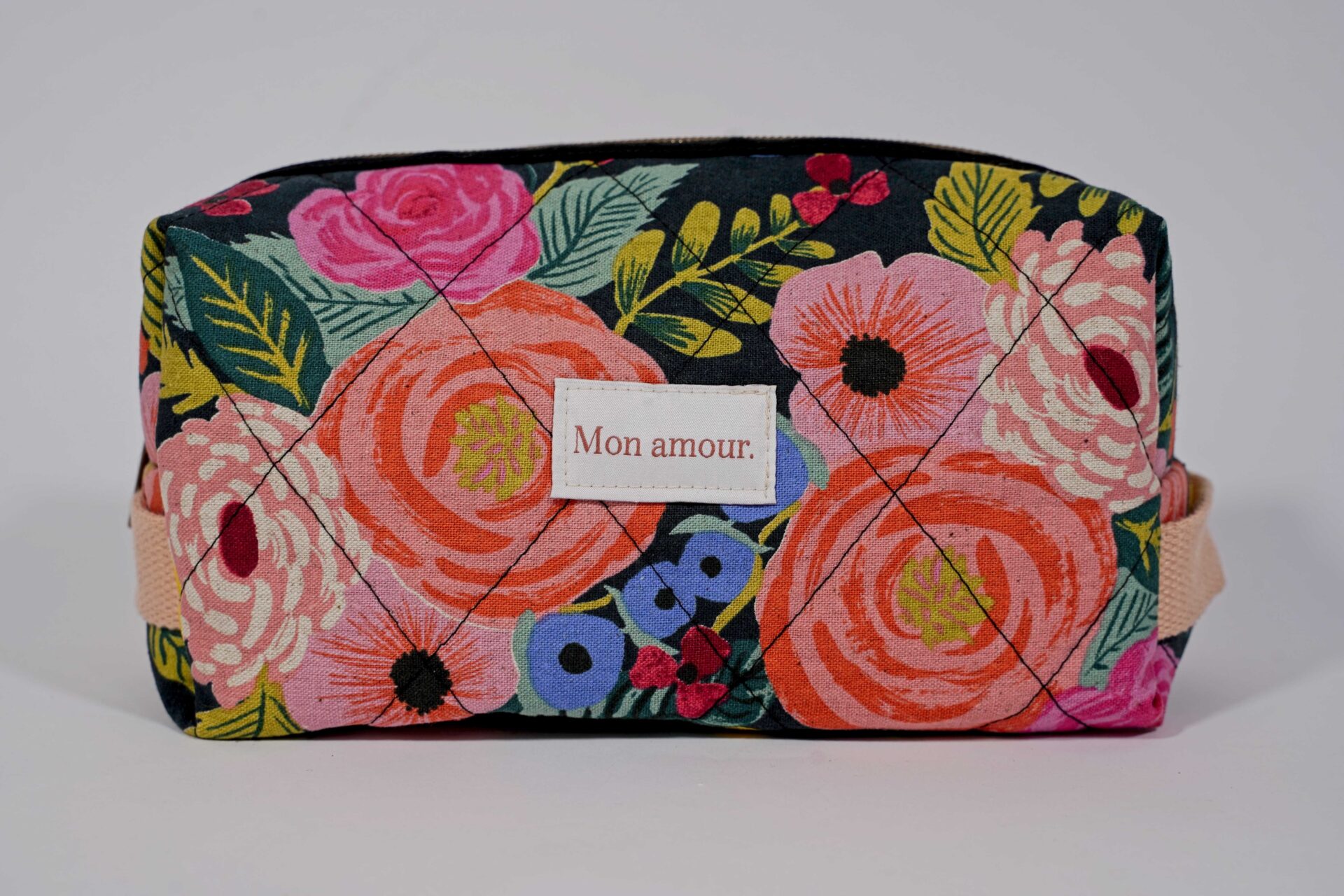 Kosmetická taška Mon Amour - velká - Ta Anna Bags Kosmetická taška Mon Amour - velká - Ta Anna Bags