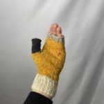 Žluté bezprstové rukavice z merino vlny – Pletulle