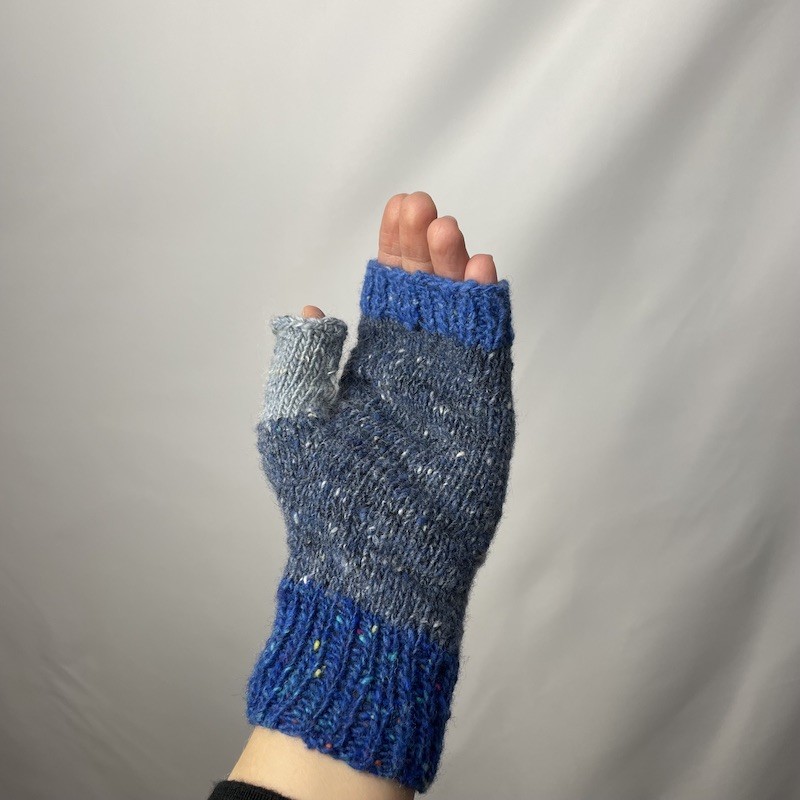 Modré bezprstové rukavice z merino vlny - Pletulle Modré bezprstové rukavice z merino vlny - Pletulle