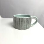 Modrý hrnek porcelánový Čáry 120 ml – Darouge