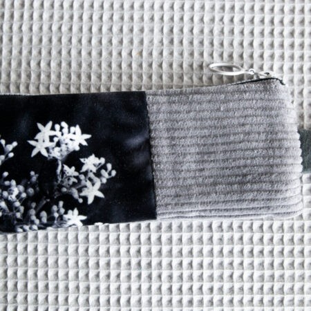 Penál | šedý s kvítky - Gambudlak