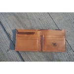 Karamelová pánská peněženka – Wood Style