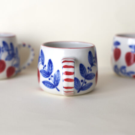 Hrnek porcelánový Mochyně - Darouge